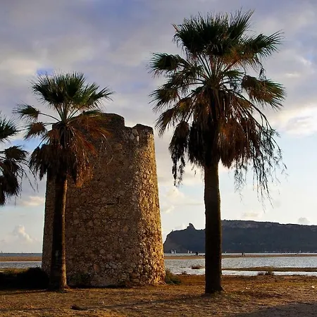 Carales Lägenhet Cagliari